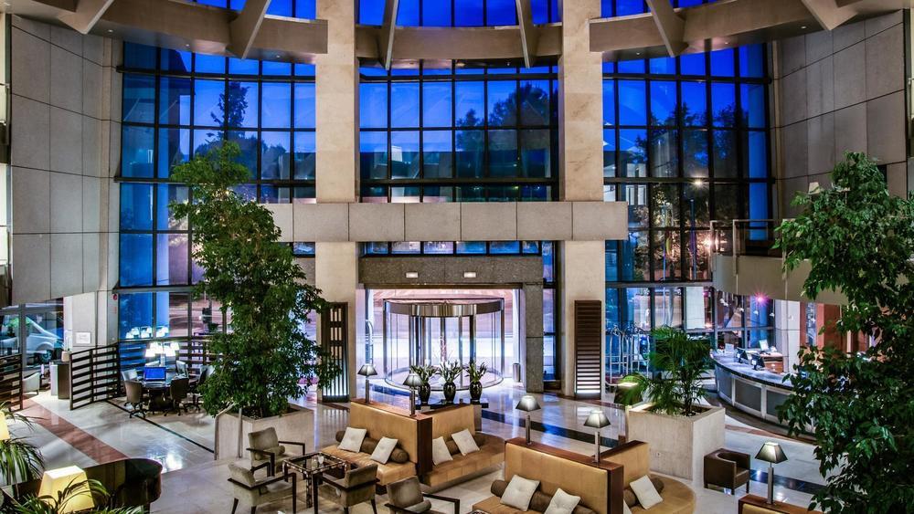 Eurostars Suites Mirasierra Madrid Interiør bilde Lobby