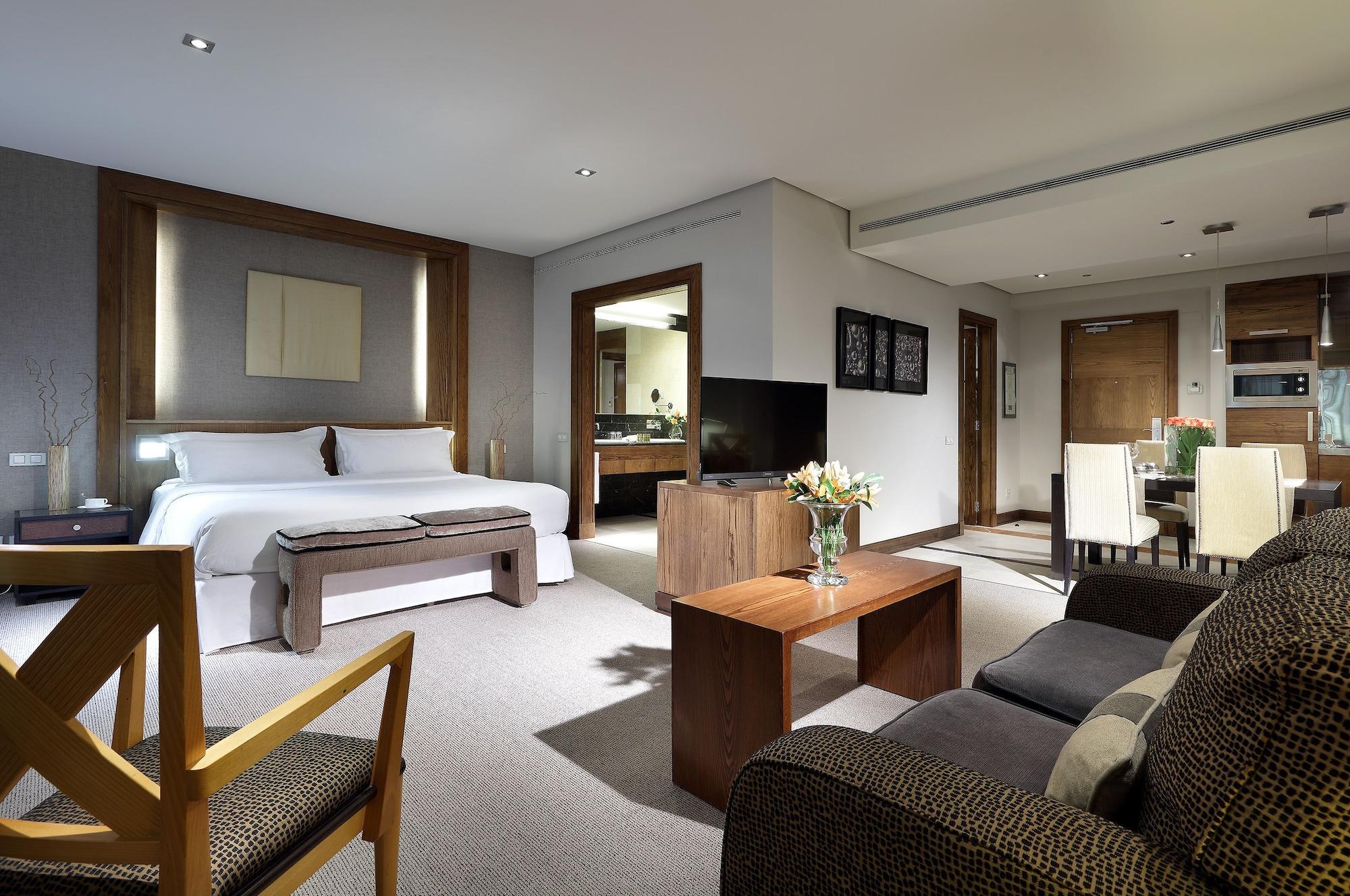 Eurostars Suites Mirasierra Madrid Eksteriør bilde A suite at the Conrad London St. George's Wharf