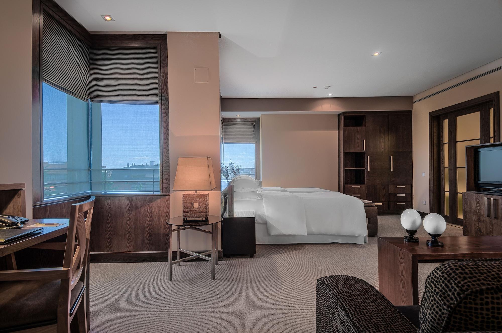 Eurostars Suites Mirasierra Madrid Eksteriør bilde