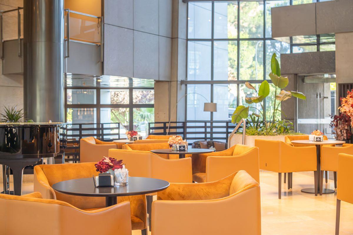 Eurostars Suites Mirasierra Madrid Eksteriør bilde The lobby of the hotel