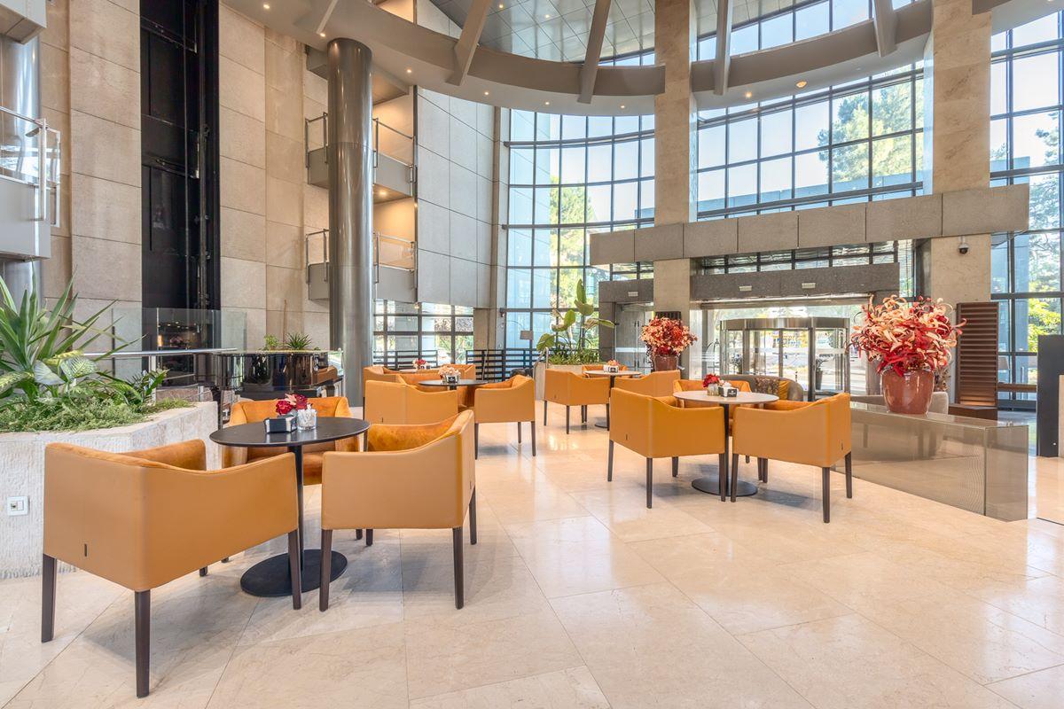 Eurostars Suites Mirasierra Madrid Eksteriør bilde Lobby