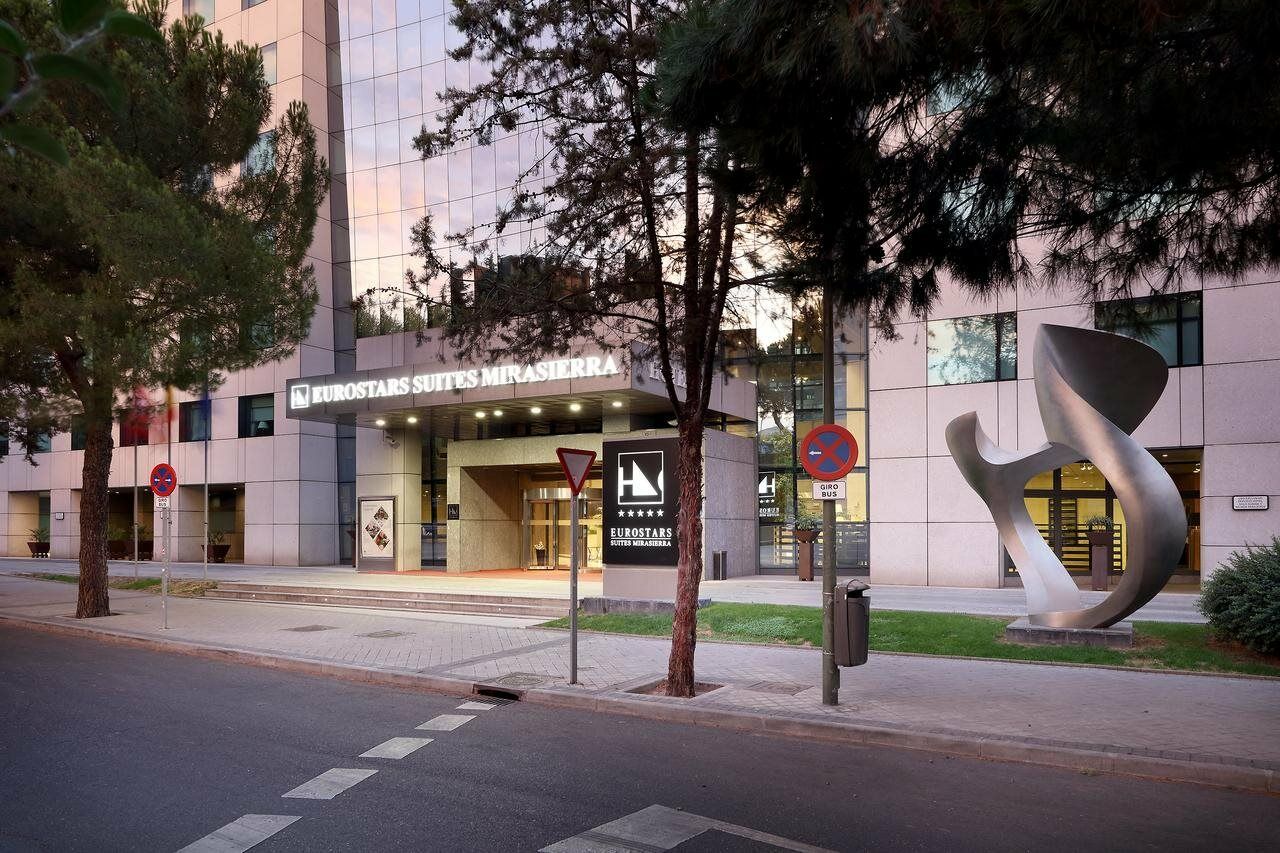 Eurostars Suites Mirasierra Madrid Eksteriør bilde The main entrance of the hospital